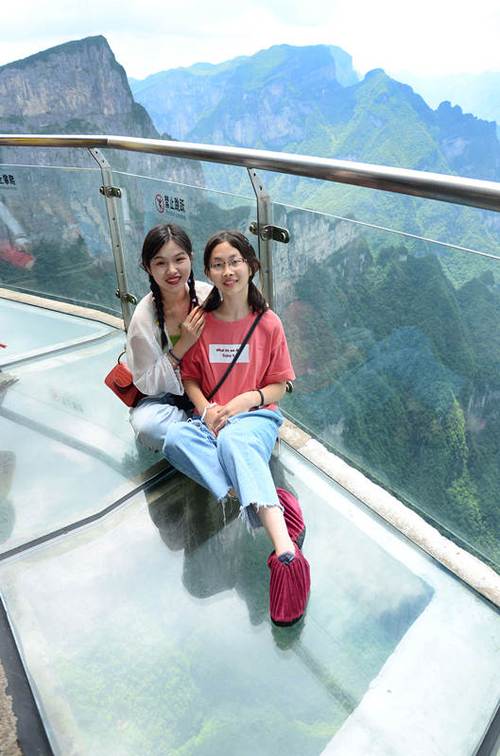 8月份适合带孩子去张家界玩吗？张家界旅游多少钱小孩收费不