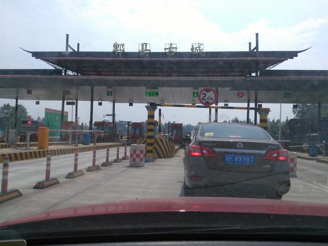成都二绕郫都收费站全名?古城区超市里的收费员-图2 成都二绕郫都收费站全名?古城区超市里的收费员-图2