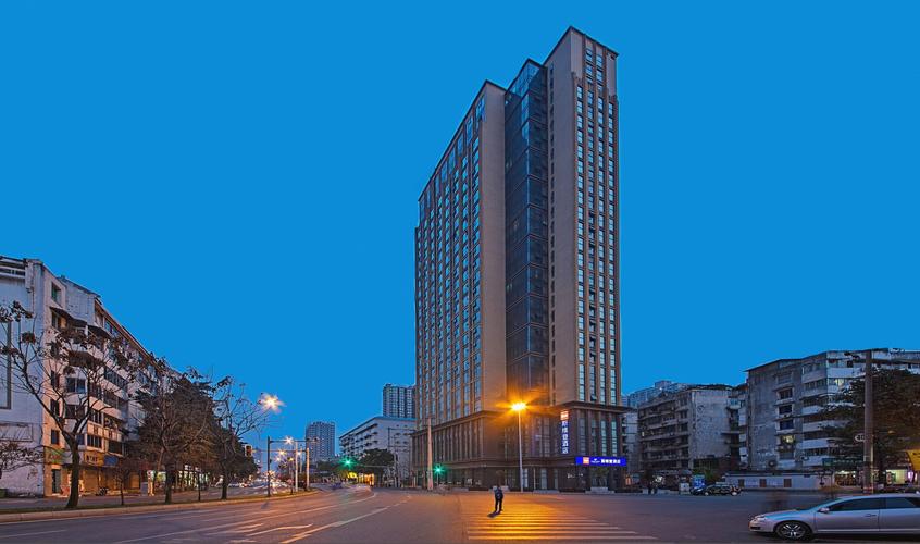 成都的酒店在冬天时有没有暖气?成都酒店停车要另外收费吗-图3 成都的酒店在冬天时有没有暖气?成都酒店停车要另外收费吗-图3