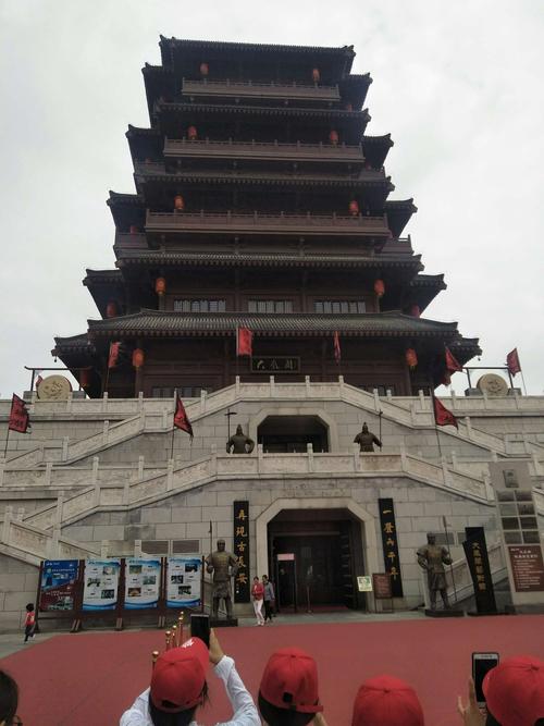 大雁塔景区60岁免票吗?西安汉城湖收不收费-图2 大雁塔景区60岁免票吗?西安汉城湖收不收费-图2