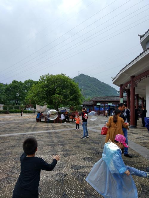 东江湖游客中心停车场收费吗?湖南收费少的旅游景点-图2 东江湖游客中心停车场收费吗?湖南收费少的旅游景点-图2