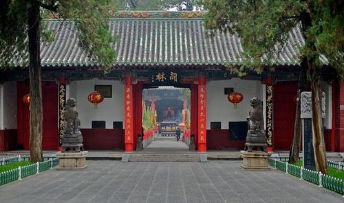 龙峪湾60岁以上免门票吗?关林门票收费-图2 龙峪湾60岁以上免门票吗?关林门票收费-图2