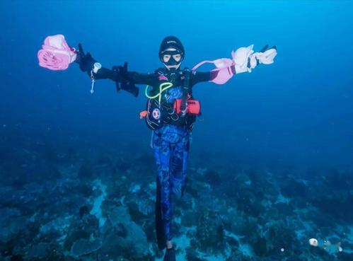 深圳西冲潜水要多少钱啊?中潜潜水世界收费-图3 深圳西冲潜水要多少钱啊?中潜潜水世界收费-图3