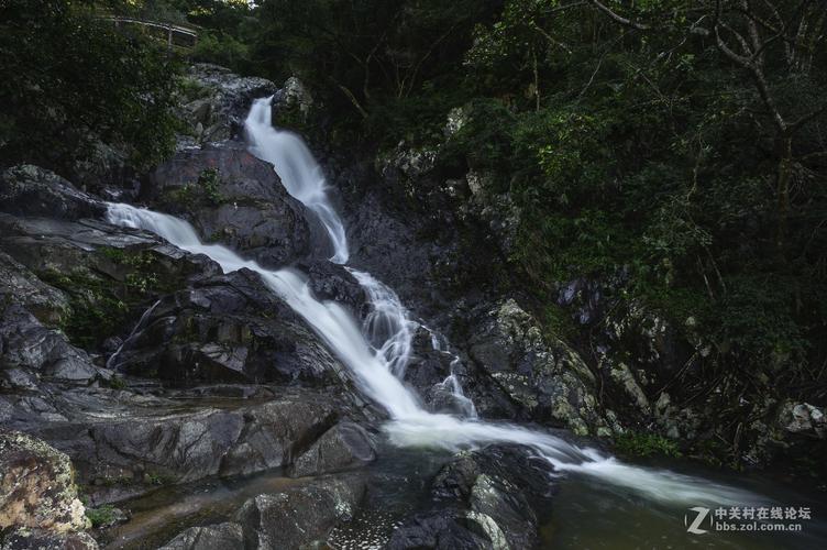 五指山属于三亚哪个区？五指山太平山瀑布收费吗