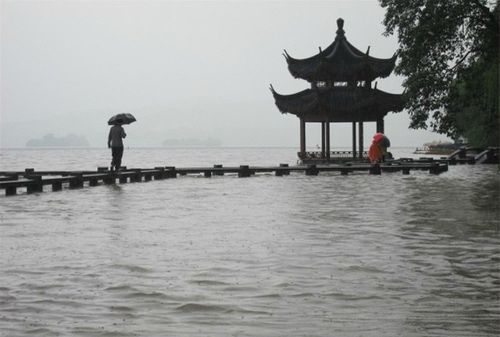 西湖是死水还是活水?西湖和钱塘江通收费吗-图2 西湖是死水还是活水?西湖和钱塘江通收费吗-图2