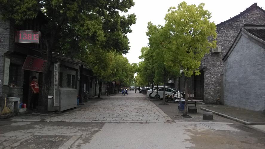 扬州东关街哪里有停汽车的地方？2018年何园停车场收费标准