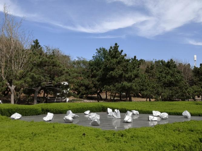 青岛雕塑园怎么样？青岛雕塑园海滩收费吗-图2