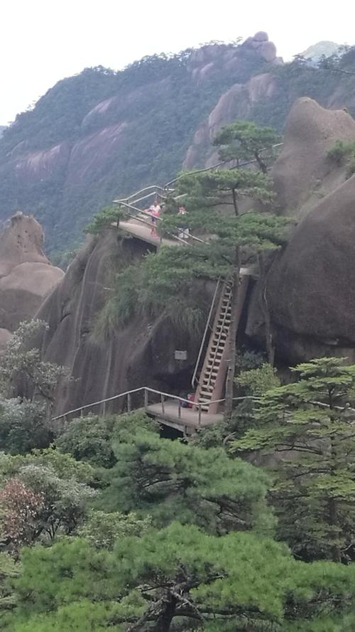 自驾去三清山车开到什么地方?三清山停车收费多少钱-图2 自驾去三清山车开到什么地方?三清山停车收费多少钱-图2