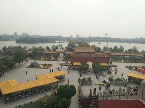 开封龙庭公园附近的停车场一天要多少钱?开封市龙庭公园今天收费吗-图2 开封龙庭公园附近的停车场一天要多少钱?开封市龙庭公园今天收费吗-图2