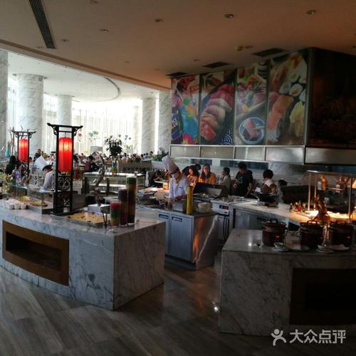 大连凯宾斯基2楼的柏林西餐厅的自助餐多少钱一位?大连凯宾斯基酒店停车收费吗-图3 大连凯宾斯基2楼的柏林西餐厅的自助餐多少钱一位?大连凯宾斯基酒店停车收费吗-图3