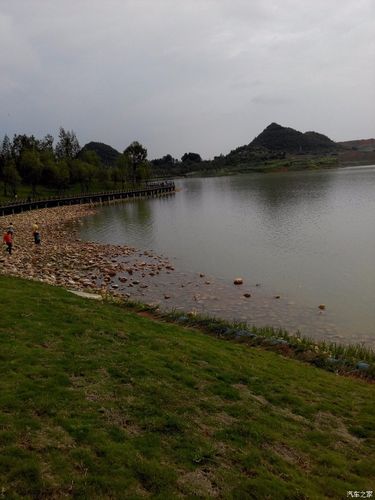 贵州适合雨天旅游的景点？遵义月亮湖收费