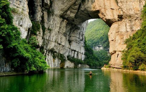 贵州适合雨天旅游的景点?遵义月亮湖收费-图3 贵州适合雨天旅游的景点?遵义月亮湖收费-图3