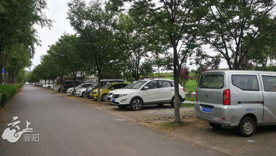 徽州古城哪个停车场方便?黄山市滨江路停车收费-图2 徽州古城哪个停车场方便?黄山市滨江路停车收费-图2