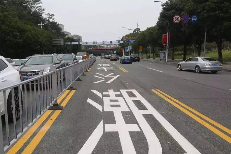 北仑庐山路停车收费？庐山站停车场收费标准
