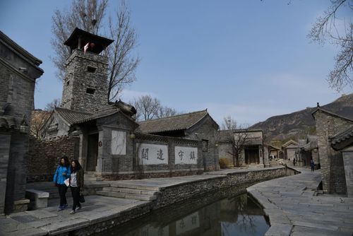 门头沟十大古镇?古北水镇里面 镇远镖局单独收费吗-图2 门头沟十大古镇?古北水镇里面 镇远镖局单独收费吗-图2