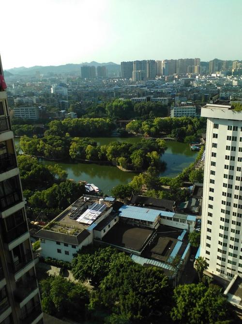四川南充十大景点排名?南充北湖宾馆停车场收费-图3 四川南充十大景点排名?南充北湖宾馆停车场收费-图3