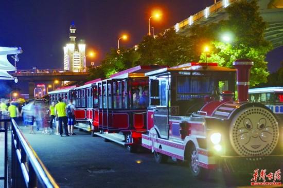 夜游北京观光车路线攻略?清华观光车怎么收费-图2 夜游北京观光车路线攻略?清华观光车怎么收费-图2