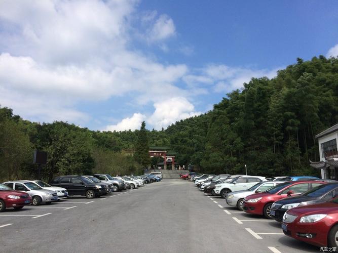 梅岭晚上能上去吗？梅岭狮子峰停车场收费