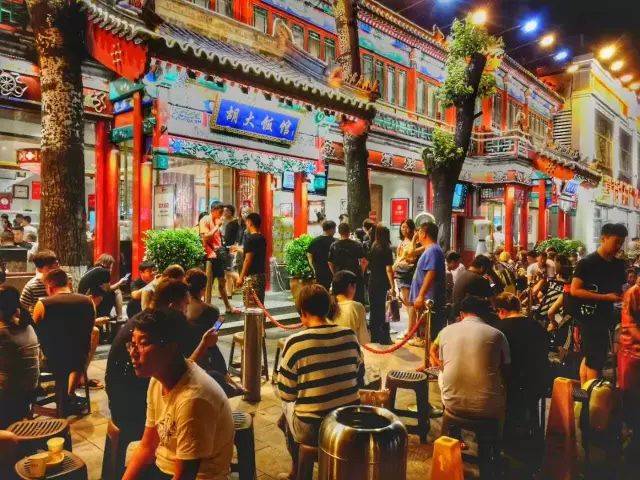 簋街游玩攻略?北京胡大饭馆替人排队服务收费-图3 簋街游玩攻略?北京胡大饭馆替人排队服务收费-图3