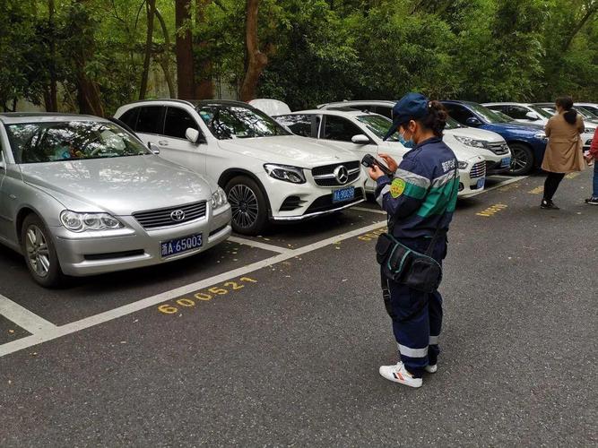 五一西湖停车场哪个方便便宜？西湖边上停车场收费如何