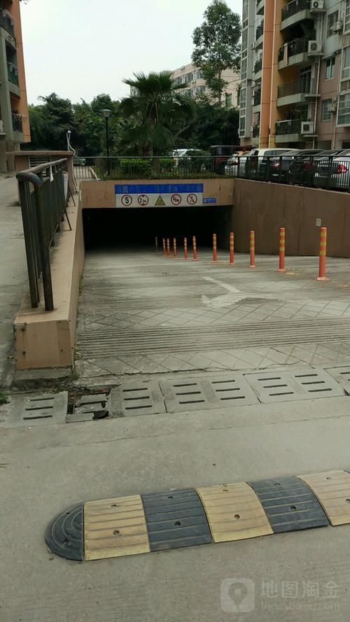 福州曼哈顿门口能停车吗?曼哈顿停车场收费-图2 福州曼哈顿门口能停车吗?曼哈顿停车场收费-图2