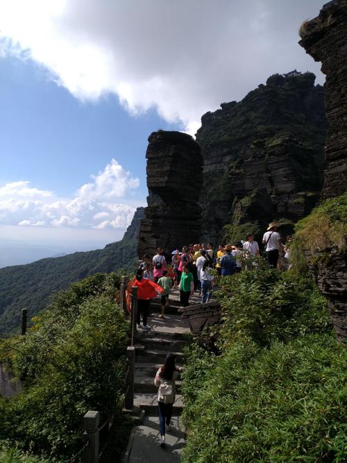 贵州自由行怎么去梵净山方便?广州到梵净山旅行社收费大概多少钱-图3 贵州自由行怎么去梵净山方便?广州到梵净山旅行社收费大概多少钱-图3