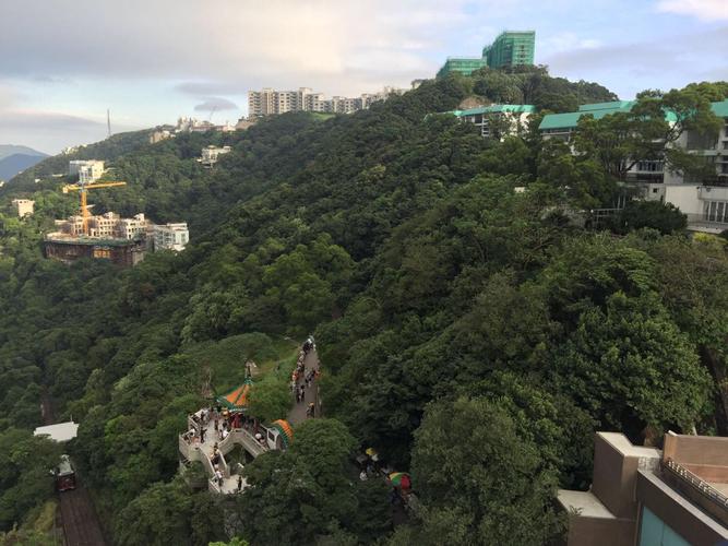香港特色景点？太平山顶凌霄阁需要收费吗
