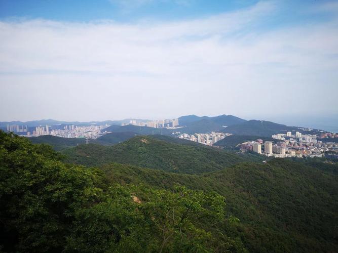 莲花山爬山攻略？莲花山观景台收费不