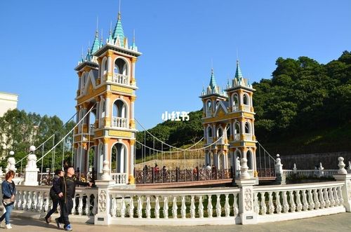 该怎样坐车去东莞龙凤山庄？东莞龙凤山庄停车收费吗