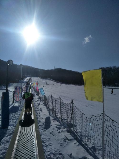 吉林省滑雪场排名?吉林市滑雪场收费表-图1 吉林省滑雪场排名?吉林市滑雪场收费表-图1