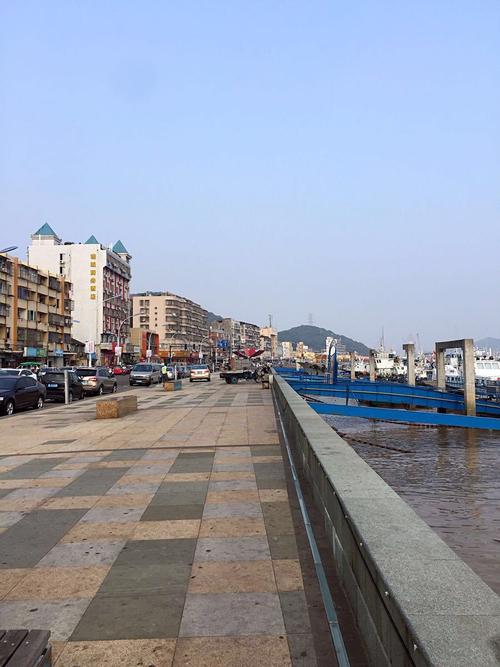 沈家门吃海鲜攻略?沈家门东河附近停车场收费吗-图3 沈家门吃海鲜攻略?沈家门东河附近停车场收费吗-图3