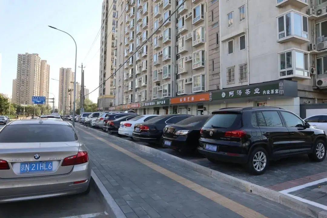 保利嘉园优缺点？常营地铁站停车位收费吗