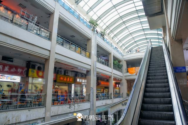 厦门市有几个大型商场?经常搞活动吗?莲坂明发商业广场停车费收费标准-图2 厦门市有几个大型商场?经常搞活动吗?莲坂明发商业广场停车费收费标准-图2