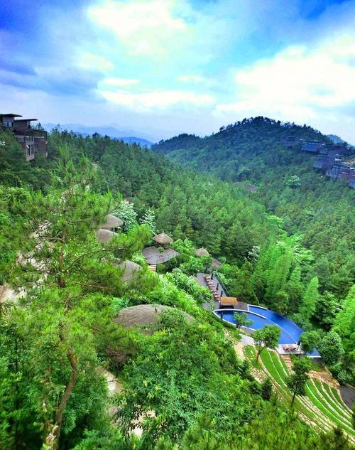 莫干山景区内酒店推荐？湖州裸心谷怎么收费