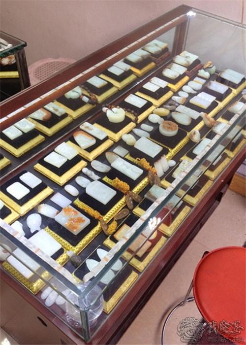 广东最大的和田玉批发市场?平洲玉器街停车场收费-图3 广东最大的和田玉批发市场?平洲玉器街停车场收费-图3