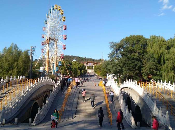 鞍山适合带父母溜达的地方?鞍山二一九公园收费吗-图3 鞍山适合带父母溜达的地方?鞍山二一九公园收费吗-图3
