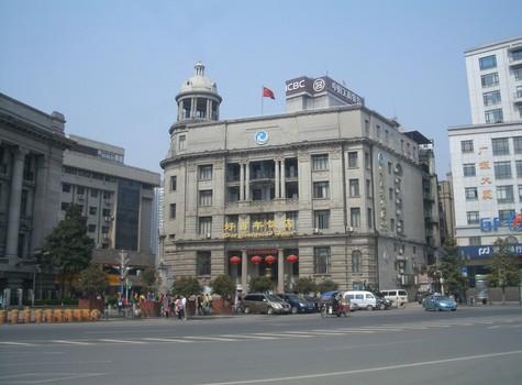 江汉路停车场哪里便宜?好百年停车场收费-图2 江汉路停车场哪里便宜?好百年停车场收费-图2