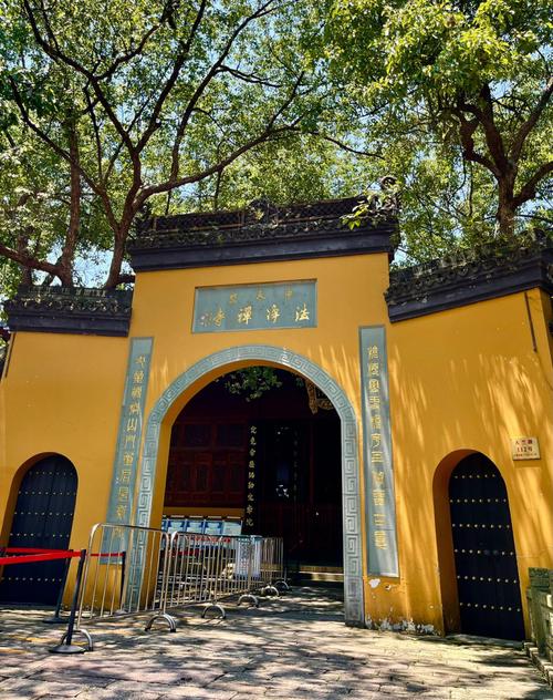 杭州潜心寺地址?之江路公交停车场收费-图2 杭州潜心寺地址?之江路公交停车场收费-图2