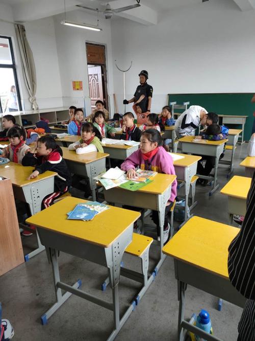 永康泽华学校学费是多少?385公交车怎么收费-图2 永康泽华学校学费是多少?385公交车怎么收费-图2