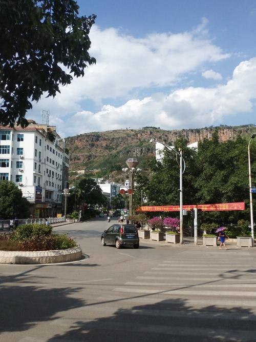 丽江华坪县富裕吗?从昆明到华坪沿途收费站-图3 丽江华坪县富裕吗?从昆明到华坪沿途收费站-图3