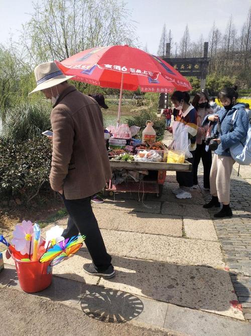 旅游景区里可以摆摊吗?泉州森林公园里面摆摊的怎么收费-图2 旅游景区里可以摆摊吗?泉州森林公园里面摆摊的怎么收费-图2