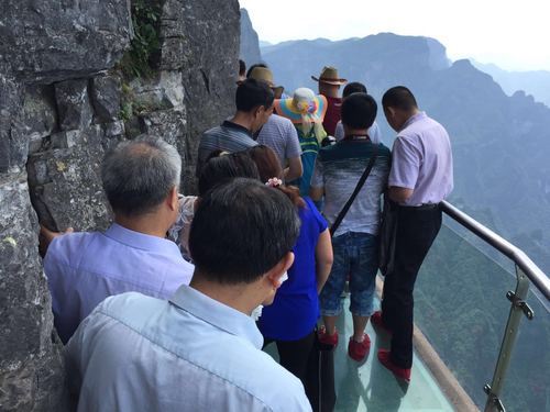 阜阳到张家界旅游攻略和费用?天子山扶梯收费吗-图2 阜阳到张家界旅游攻略和费用?天子山扶梯收费吗-图2