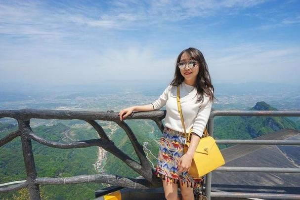阜阳到张家界旅游攻略和费用?天子山扶梯收费吗-图3 阜阳到张家界旅游攻略和费用?天子山扶梯收费吗-图3