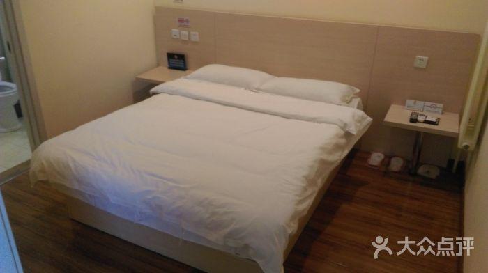 速8住一晚多少钱?城市便捷酒店收费标准-图2 速8住一晚多少钱?城市便捷酒店收费标准-图2
