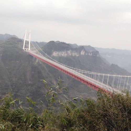 矮寨大桥货车可否通过?过矮寨大桥收费吗-图2 矮寨大桥货车可否通过?过矮寨大桥收费吗-图2