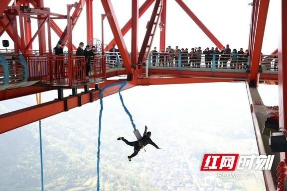 湖南矮寨大桥蹦极开发了吗?矮寨大桥蹦极收费-图1 湖南矮寨大桥蹦极开发了吗?矮寨大桥蹦极收费-图1