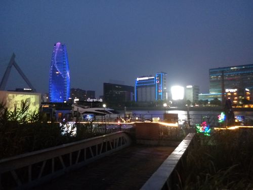 宁波外滩夜景最佳观赏点？宁波书城 停车收费