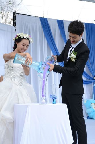 婚庆:司仪+摄像+摄影+会场布置5000元是否贵了?品牌婚庆礼仪收费标准-图2 婚庆:司仪+摄像+摄影+会场布置5000元是否贵了?品牌婚庆礼仪收费标准-图2
