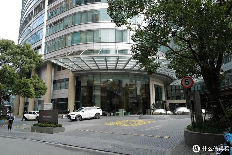 上海大酒店有多少层？上海大酒店停车场收费