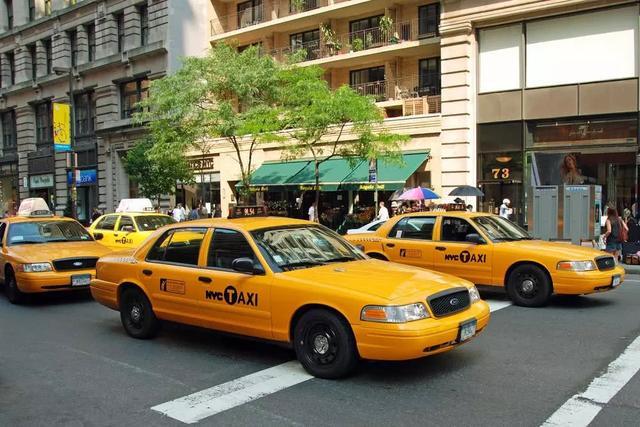德国怎么叫出租车?德国出租车收费-图2 德国怎么叫出租车?德国出租车收费-图2